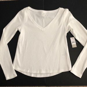 🆕BP white long sleeve top